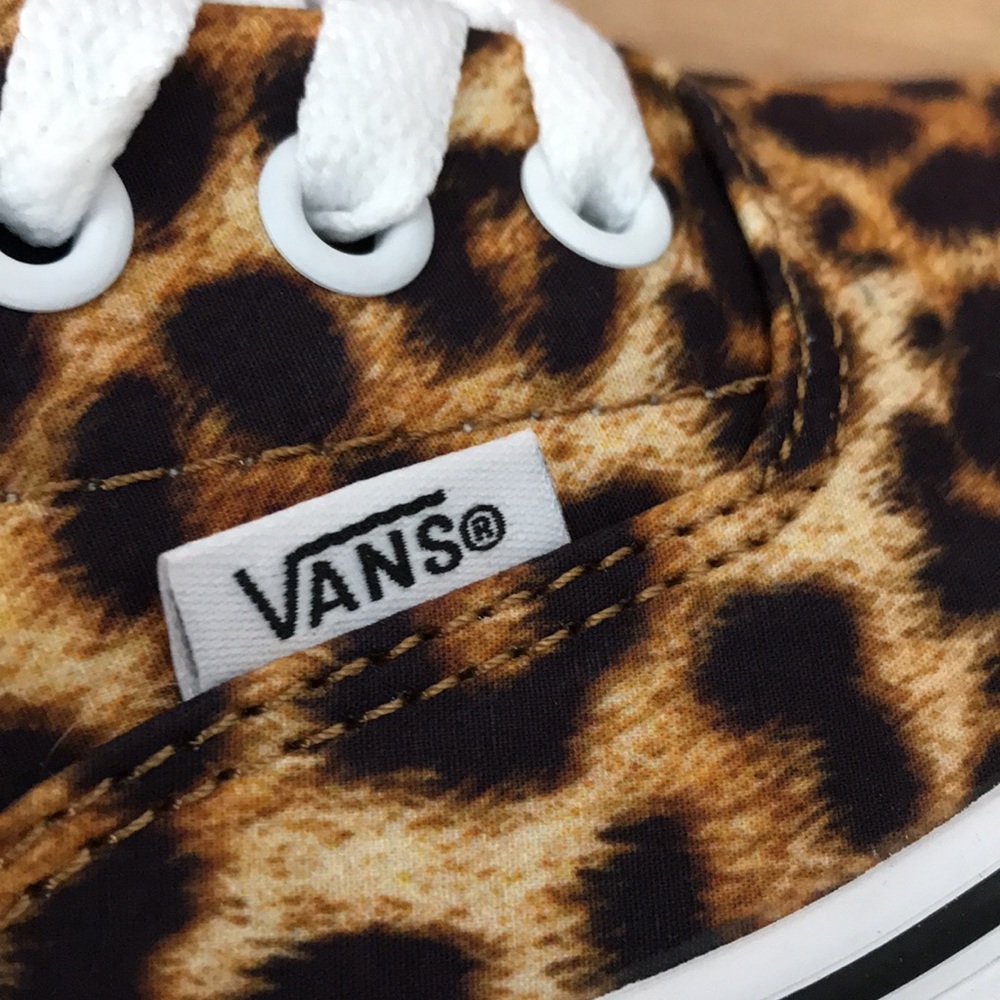 VANS ERA BRAND NEW - Picture 9 of 16